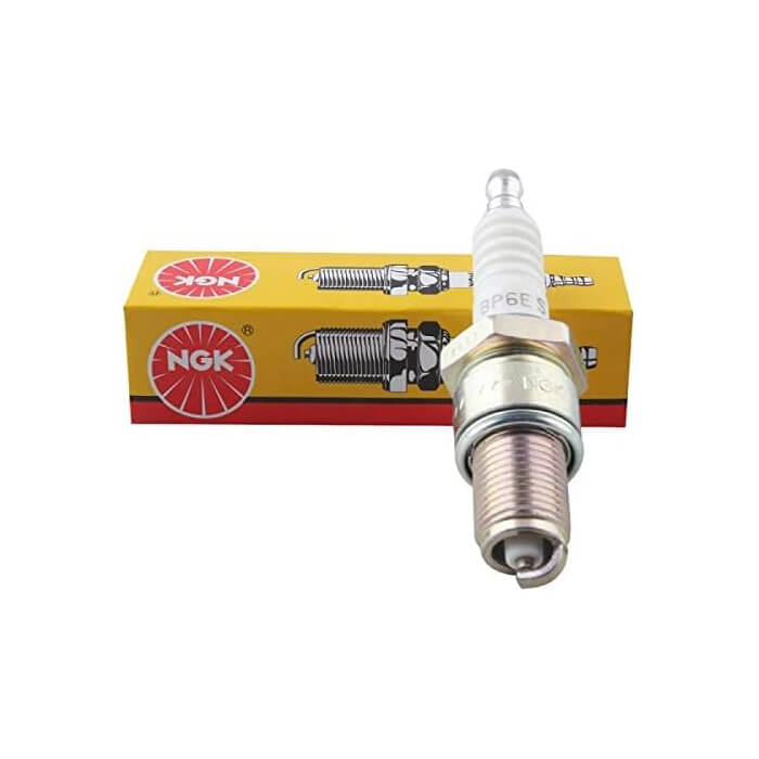 Carregue imagem no visualizador da galeriaVela de ignição NGK BP6ES standard cobre para moto 4 tempos Honda Yamaha Suzuki Kawasaki
