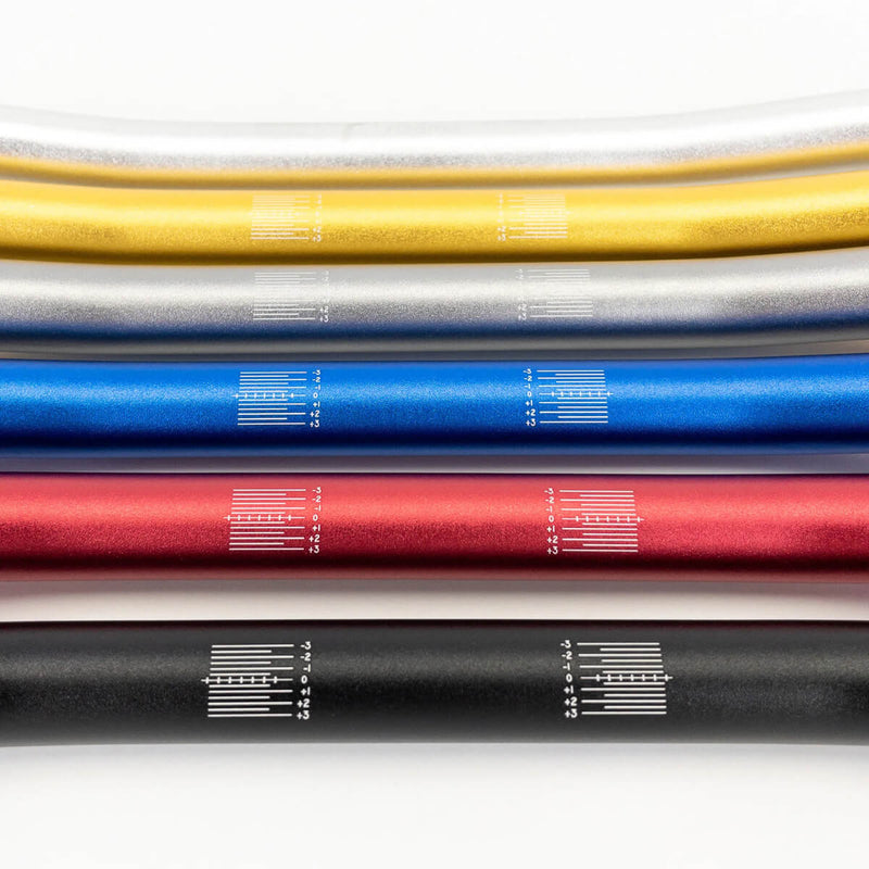 Carregue imagem no visualizador da galeriaGuiador Universal 22 mm Alumínio CNC 720 mm para Moto - Várias Cores
