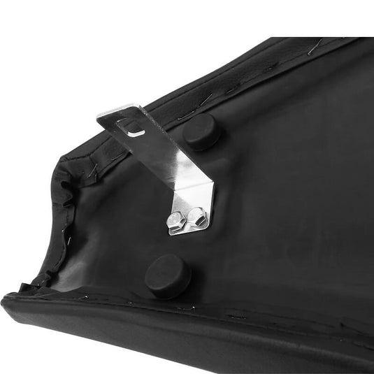 Banco Yamaha Bolt 950 vista frontal com costuras reforçadas 