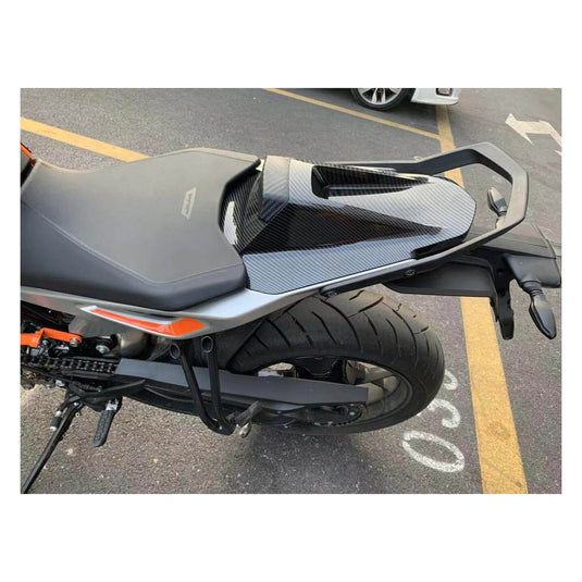 Capa banco KTM Duke 790 aspeto fibra de carbono durável e resistente 