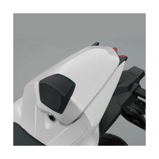 Cobertura banco passageiro Suzuki GSX-R125 - detalhe de montagem da carenagem traseira solo