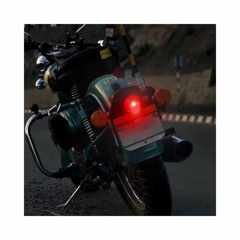 Carregue imagem no visualizador da galeriaFarolim traseiro suporte matrícula - cafe racer chopper bobber
