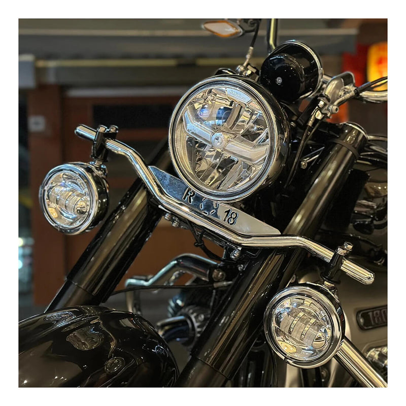 Carregue imagem no visualizador da galeriaMontagem suporte faróis 22mm BMW R18 acabamento cromado preto
