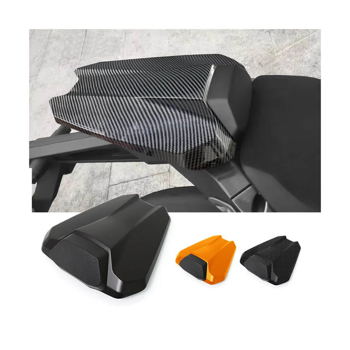 Carenagem traseira preta KTM 1290 Super Duke R montada na moto