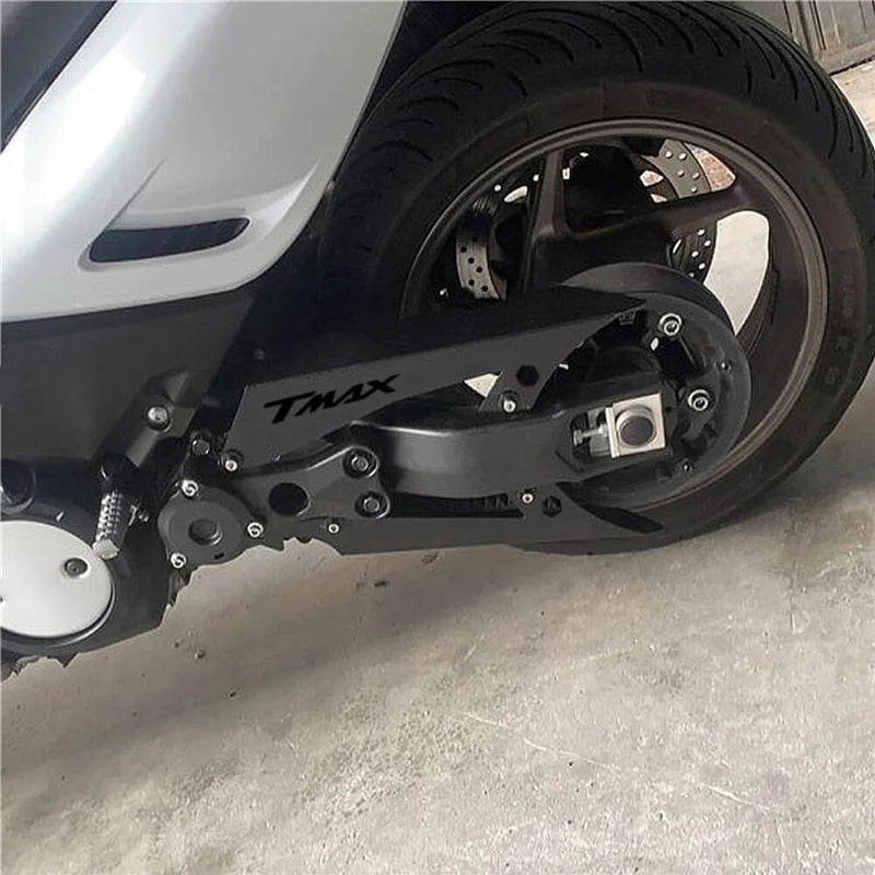 Carregue imagem no visualizador da galeriaProtetor de corrente Yamaha TMAX em alumínio - vista frontal

