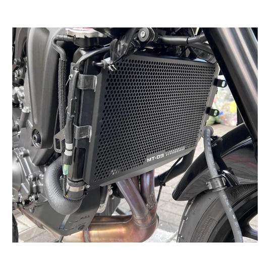 Proteção radiador Yamaha MT-09 alumínio CNC acabamento premium anti-corrosão
