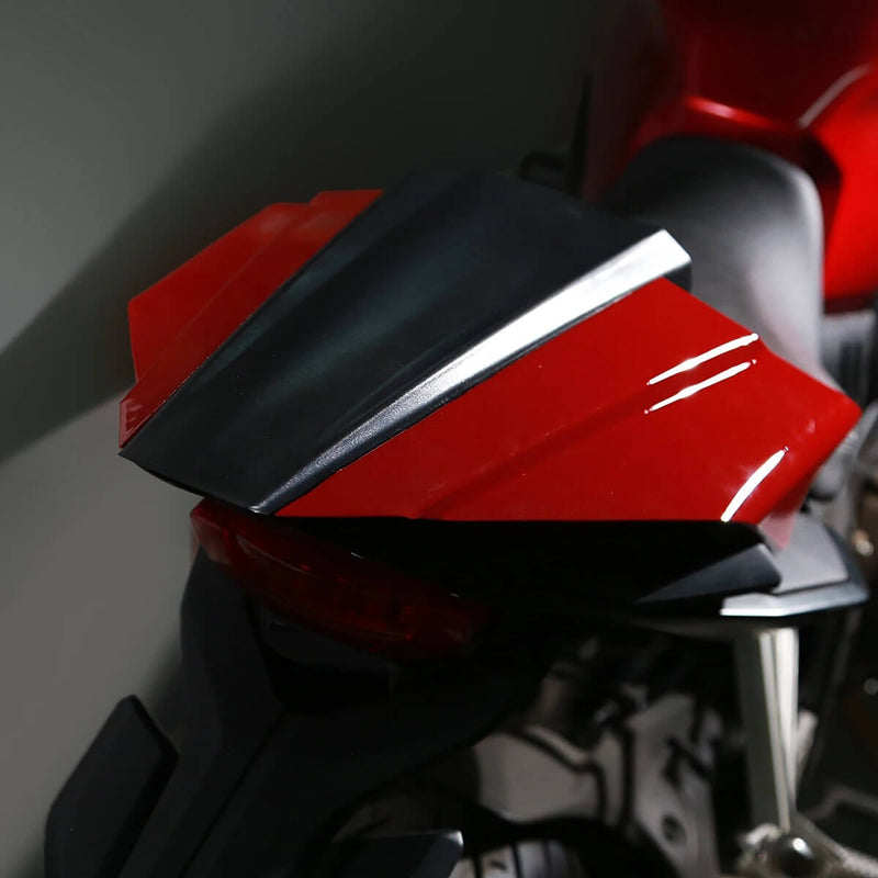 Load image into Gallery viewer, Detalhe carenagem traseira ABS Honda CB650R, material resistente alta temperatura
