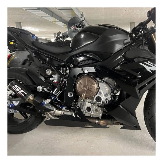 Proteção escape BMW S1000R - vista ângulo resistência impactos e deformações