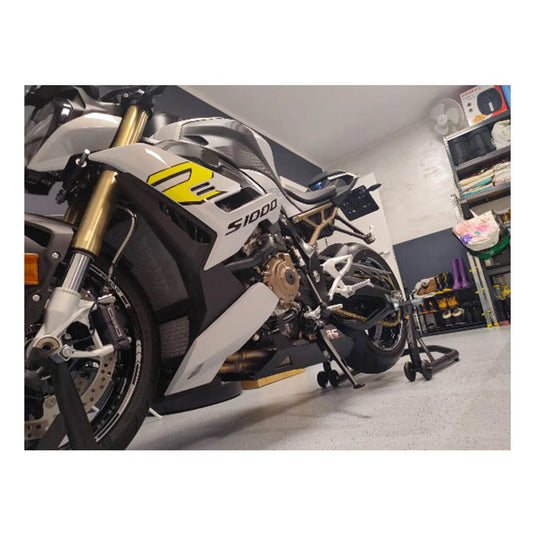 Proteção escape BMW S1000R - vista instalada moto estética desportiva
