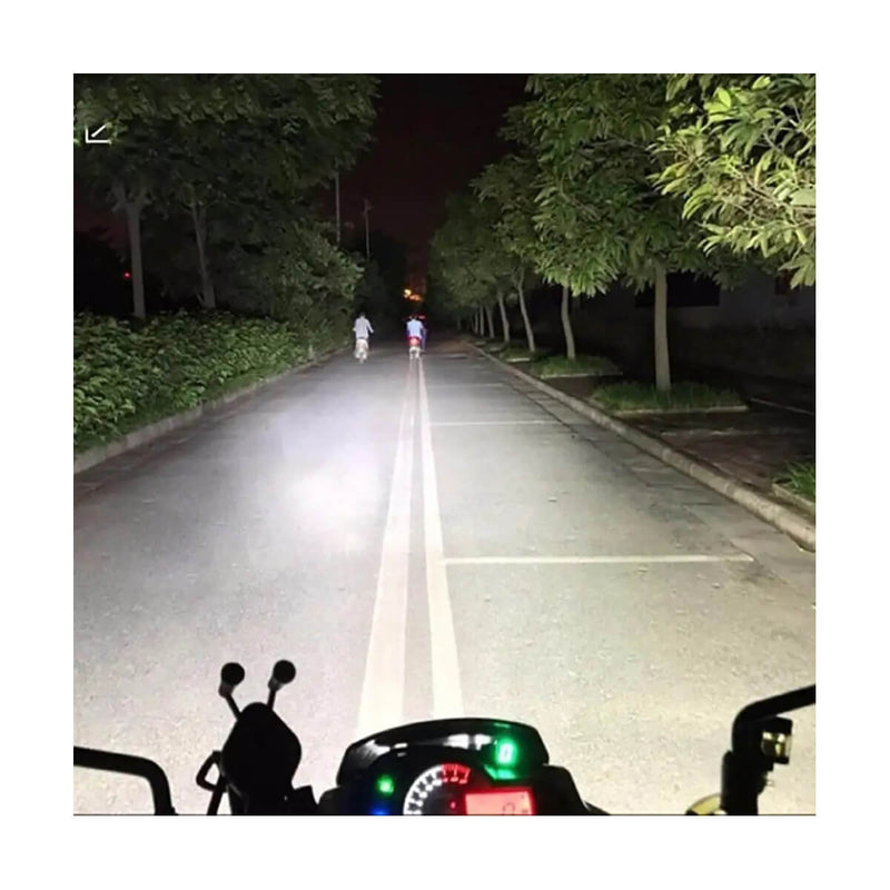 Carregue imagem no visualizador da galeriaFaróis Auxiliares LED - 6 LEDs 600LM Impermeáveis
