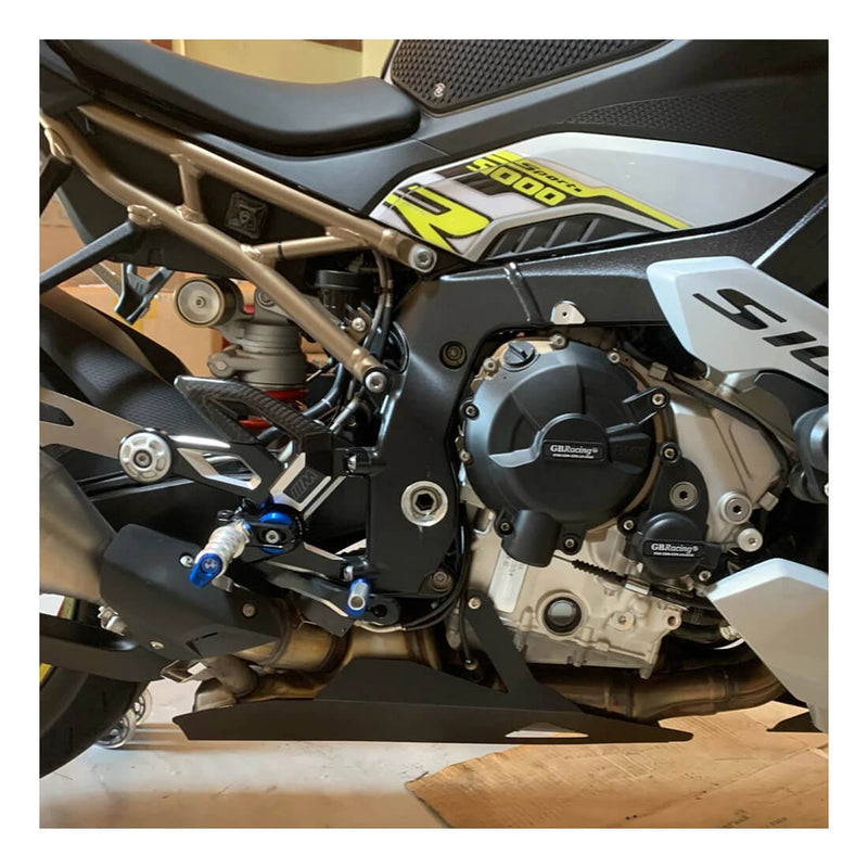 Load image into Gallery viewer, Proteção escape BMW S1000R - vista completa funcionalidade e estilo
