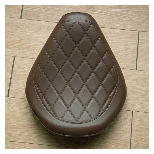 Banco castanho elegante Honda Rebel 