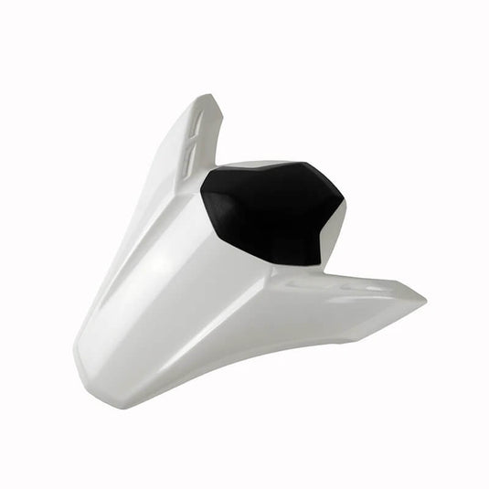 Vista traseira da Kawasaki Z900 com tampa monolugar instalada 