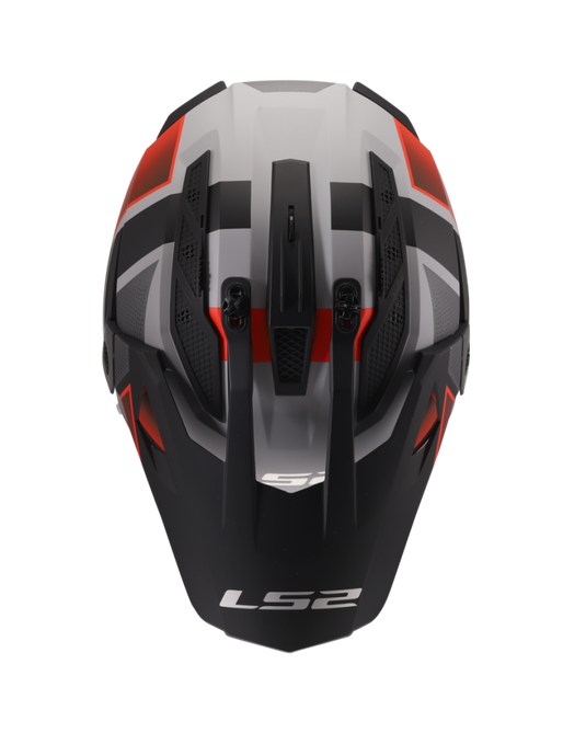Detalhe do design geométrico em blocos – capacete motocross LS2 MX702 Pioneer II Block Cinza