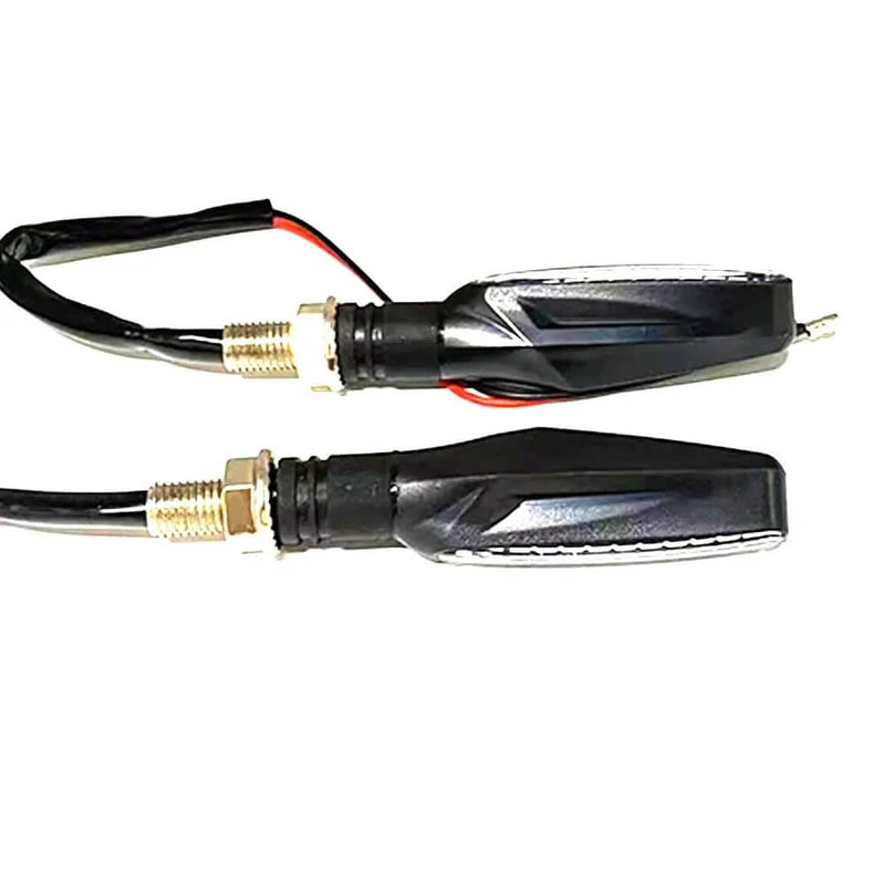 Load image into Gallery viewer, Detalhe dos piscas integrados no suporte matrícula Italjet
