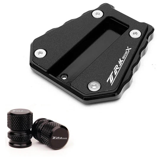 Vista lateral extensão apoio Benelli TRK 502X 702X melhora estabilidade moto estacionada