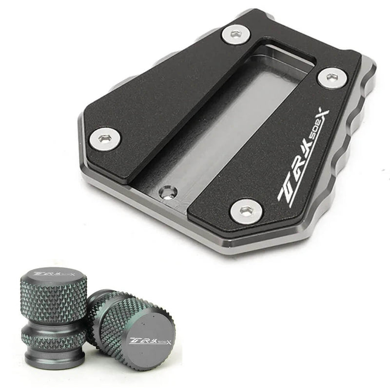 Load image into Gallery viewer, Extensão apoio lateral Benelli TRK instalada moto superfície ampliada descanso lateral alumínio
