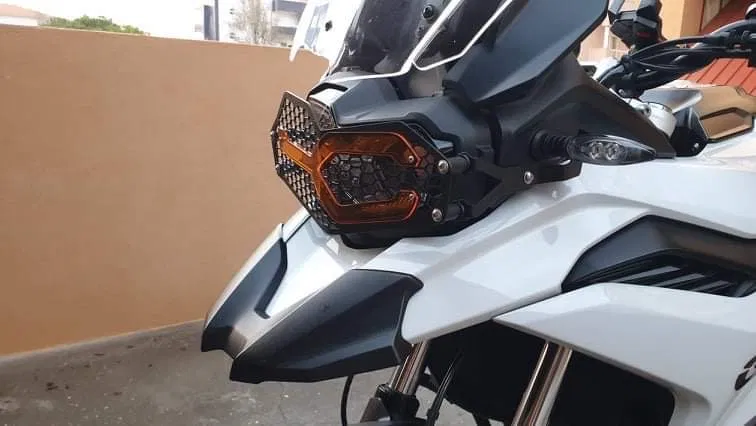 Load image into Gallery viewer, Grelha de proteção farol frontal BMW F750GS F850GS
